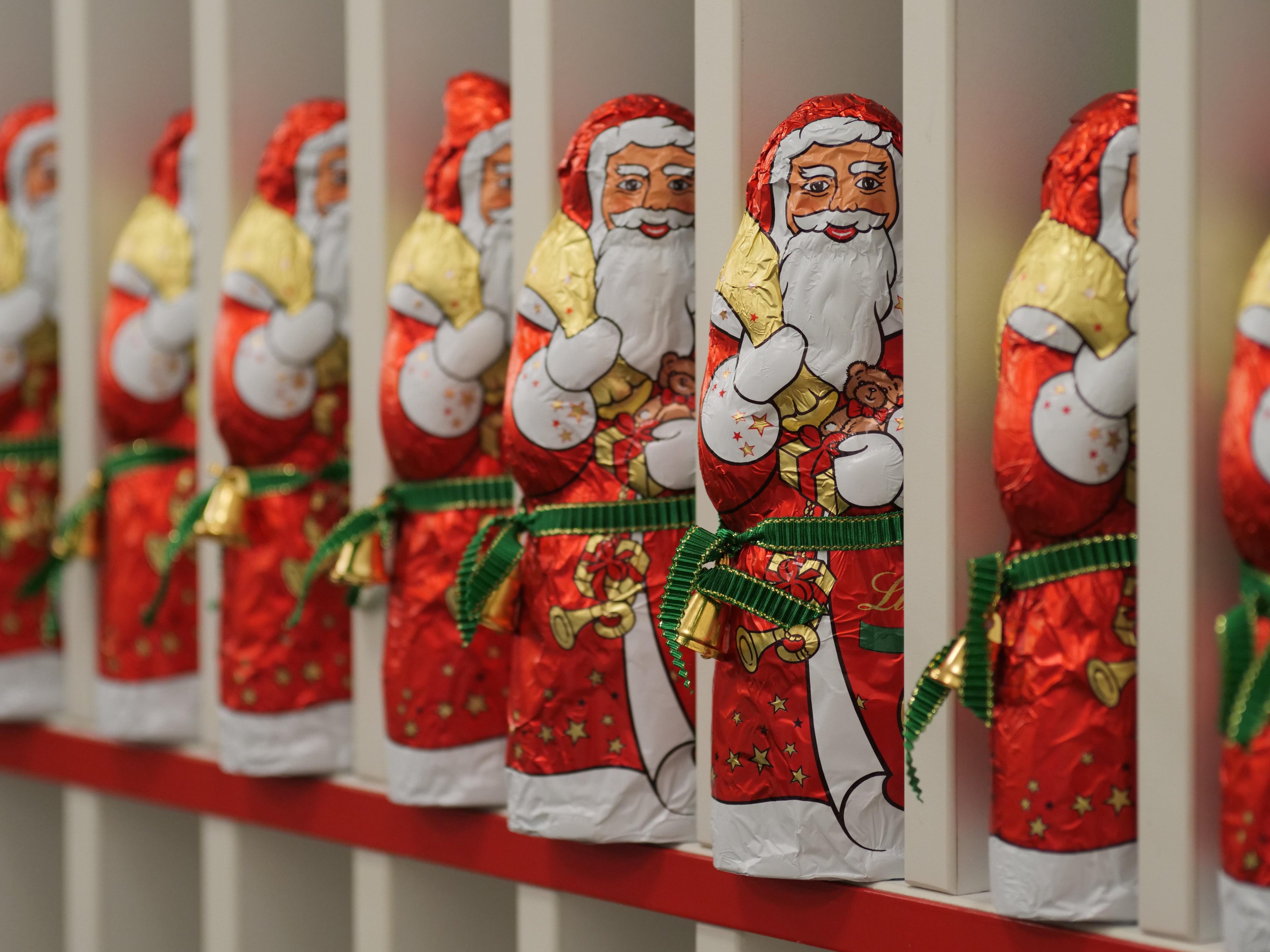Premium Chocolate Santa Gift Pack | Festive Milk Chocolate Treats for Christmas